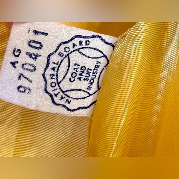 Vintage 1960s Marigold Yellow Mod Swing Coat – Union Made - Picture 5 of 6